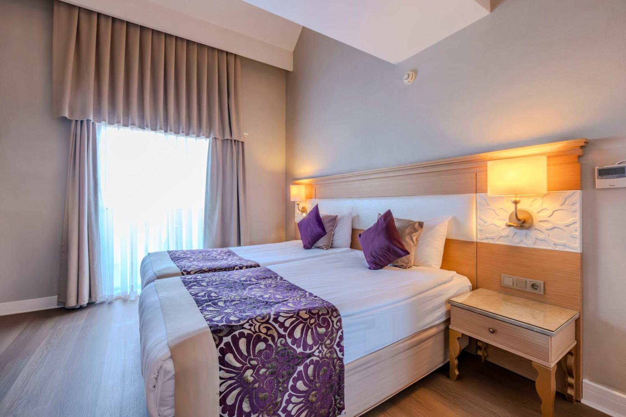Villa Side Residence Курортний комплекс