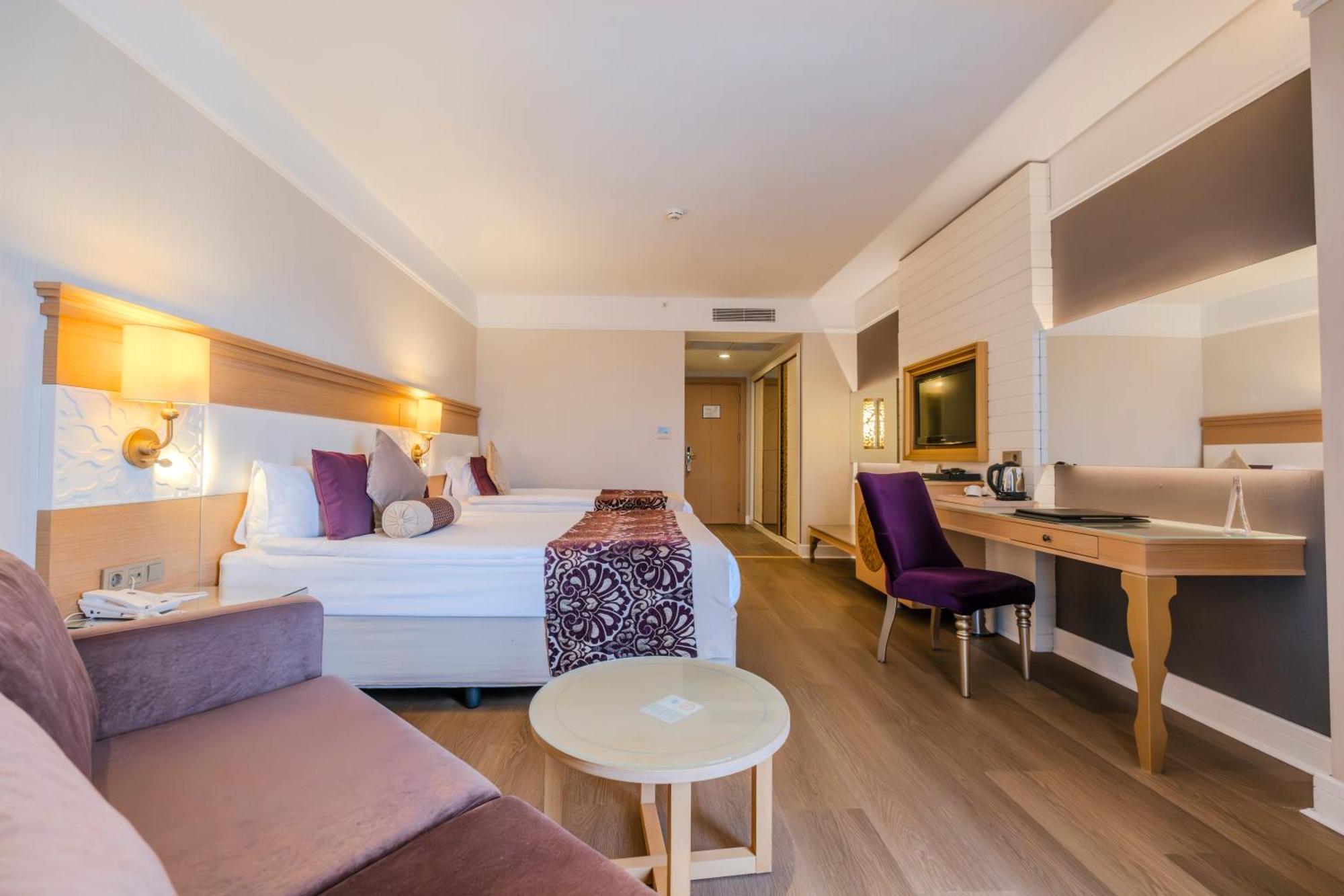 Villa Side Residence Курортний комплекс 5*